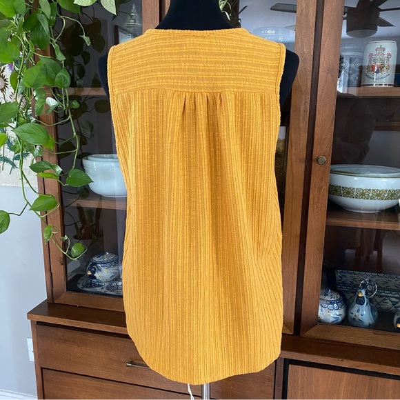 W5 Golden Yellow Button Front Knit Tank Top - Picture 4 of 7